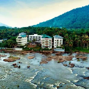 Athirapilly River Aparthotel